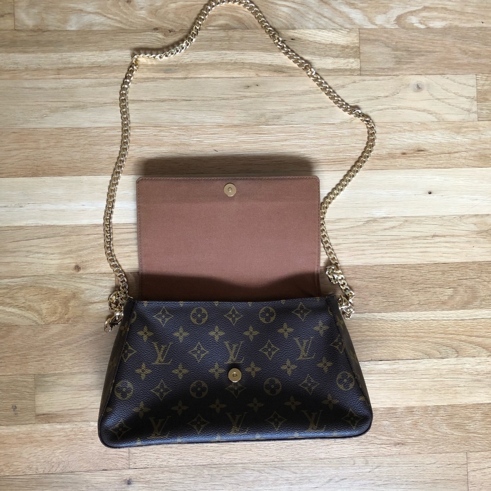 🚫SOLD🚫Louis Vuitton Mini Looping - Picture 3 of 8